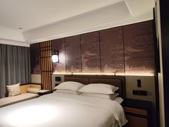 -铂尔登国际酒店(南山深圳湾口岸店)