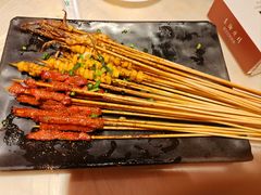-老街烧烤大排档·地道湖北菜·龙虾馆(汉口火车站店)