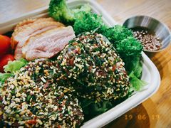 -初念轻轻然(长阳创谷店)