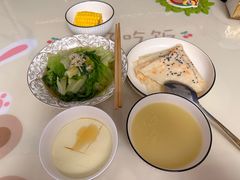 -鲸励母婴月嫂(望京店)