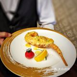 享受皇家般的美食盛宴！