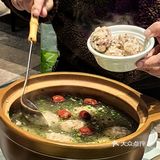 人生建议！吃完青山这家湘菜再去武汉站
