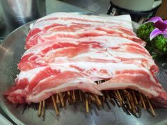 -围炉肉舍•炭烤活鳗•丹东海鲜烤肉(步行街店)