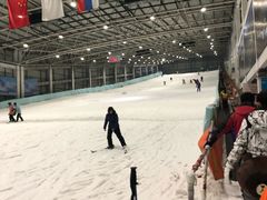 -乔波室内滑雪场