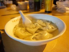 荠菜肉馄饨-潘国仙耳光馄饨(黄家阙路店)