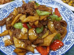 杏鲍菇牛柳-天津外国语大学（马场道校区）食堂