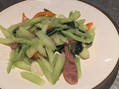 腊味炒芥兰-潮界(虹桥新天地店)