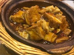 咸鱼鸡粒茄子煲-熠盛粤味(永康路店)
