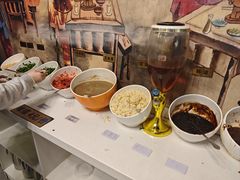 -娜姐鲜牛肉串串火锅(藏龙岛店)