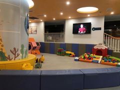 -戊辰亲子游泳俱乐部