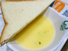 -汤姆家的牛排意面披萨(新城市广场店)
