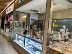 -花花卷卷·鲜食蛋糕(静安久光百货店)