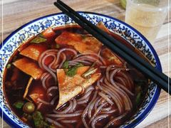 -老字号杨坡红油米线腊汁肉夹馍(东四道巷店)