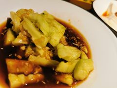 京城拍黄瓜-胖哥俩肉蟹煲(湖滨银泰in77店)