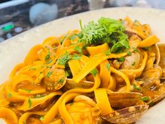 蛤蜊鱿鱼海鲜意面-LESCEDARS Brasserie Bistro香柏树