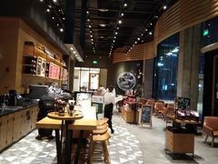 大堂-星巴克臻选(成都环球乐天店)