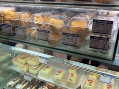 -白玉兰食品甜凤店(合生汇店)