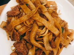 干炒牛河-广东小美食(果戈里大街店)