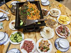 -宏兴烤鱼山庄(宣恩总店)