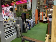 -嗨翻Hi-Fun竞技主题乐园·蹦床团建生日轰趴(荆川 国光1937店)