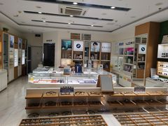 -光明眼镜·蔡司授权(九亭U天地店)