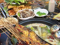 -灌县老妈砂锅串串香(万科红生活广场店)