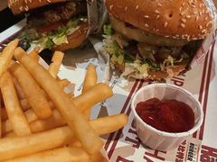 -The Habit Burger Grill 哈比特汉堡(复兴soho店)