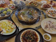 -龙回山庄