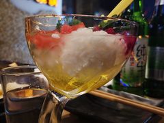 三鲜冰粉-何师烧烤·香辣蟹·川菜·30年老品牌(太古里旗舰店)