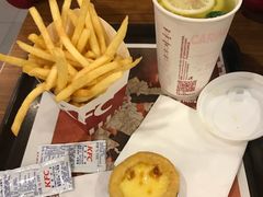 薯条蛋挞赛高/狗子的新饮品-肯德基(孝陵卫地铁站店)