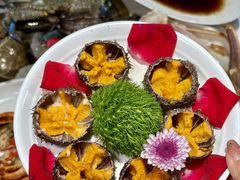 -雍容荟活帝王蟹活龙虾自助(苏宁旗舰店)