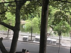 -潮镇老尾牛杂(环城西路店)