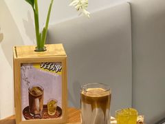 -Line 咖啡(石厦花园店)