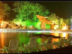 -金孔雀温泉旅游度假村