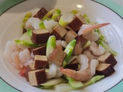 -巧克力渔家.小船海鲜胶东菜(万平口店)