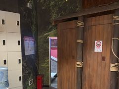 -暴风岛沉浸式体验馆(百联世纪店)