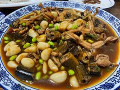 黄鳝烧田鸡-呼吸森林·生态农庄农家乐私房菜