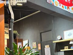 -汽车博物馆主题餐厅