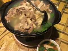 马帮牛汤锅-醉云喃