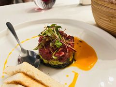 牛肉塔塔配牛油果黑橄榄酱-Solo(衡山路店)