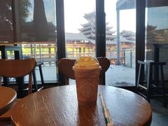 -星巴克(南宁民歌湖店)
