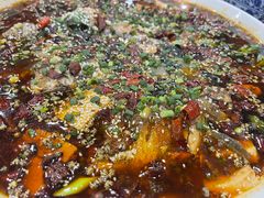 麻辣土鲫鱼-江湖黑大兔(杨家坪店)