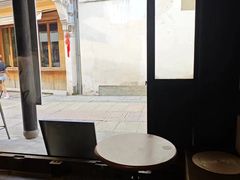 -Metal hands·铁手咖啡