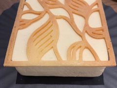 壹·杏仁慕斯配树莓-潮一不贰·法式甜品·生日蛋糕·西式简餐(外滩店)