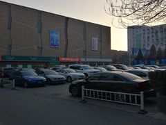 -翠微牡丹园停车场