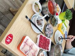 -杨老板·海鲜集市火锅·鲜切牛肉(中防万宝店)