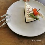 不一会儿我们的晚餐就上了桌。这家店已经开了十年