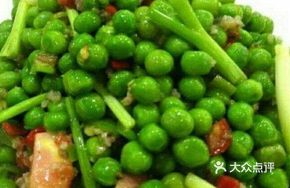 Green Bean and Sour Cabbage Pork Mixture