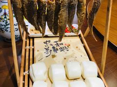 -东口码头·烧鸽子·鱼头泡饼·地方菜(金鹰悦城店)
