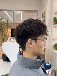 -尤司男士国潮理发馆